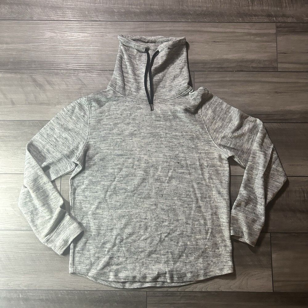 Express One Eleven Womens Sweater Medium Gray Hoodie Sweatshirt Pullover‎ NWT
